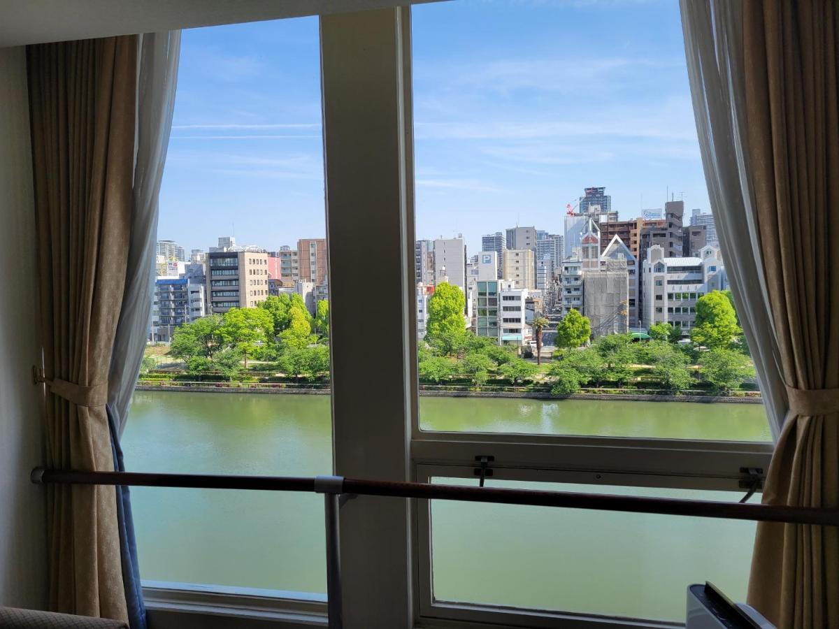 Hotel Osaka Castle Екстер'єр фото