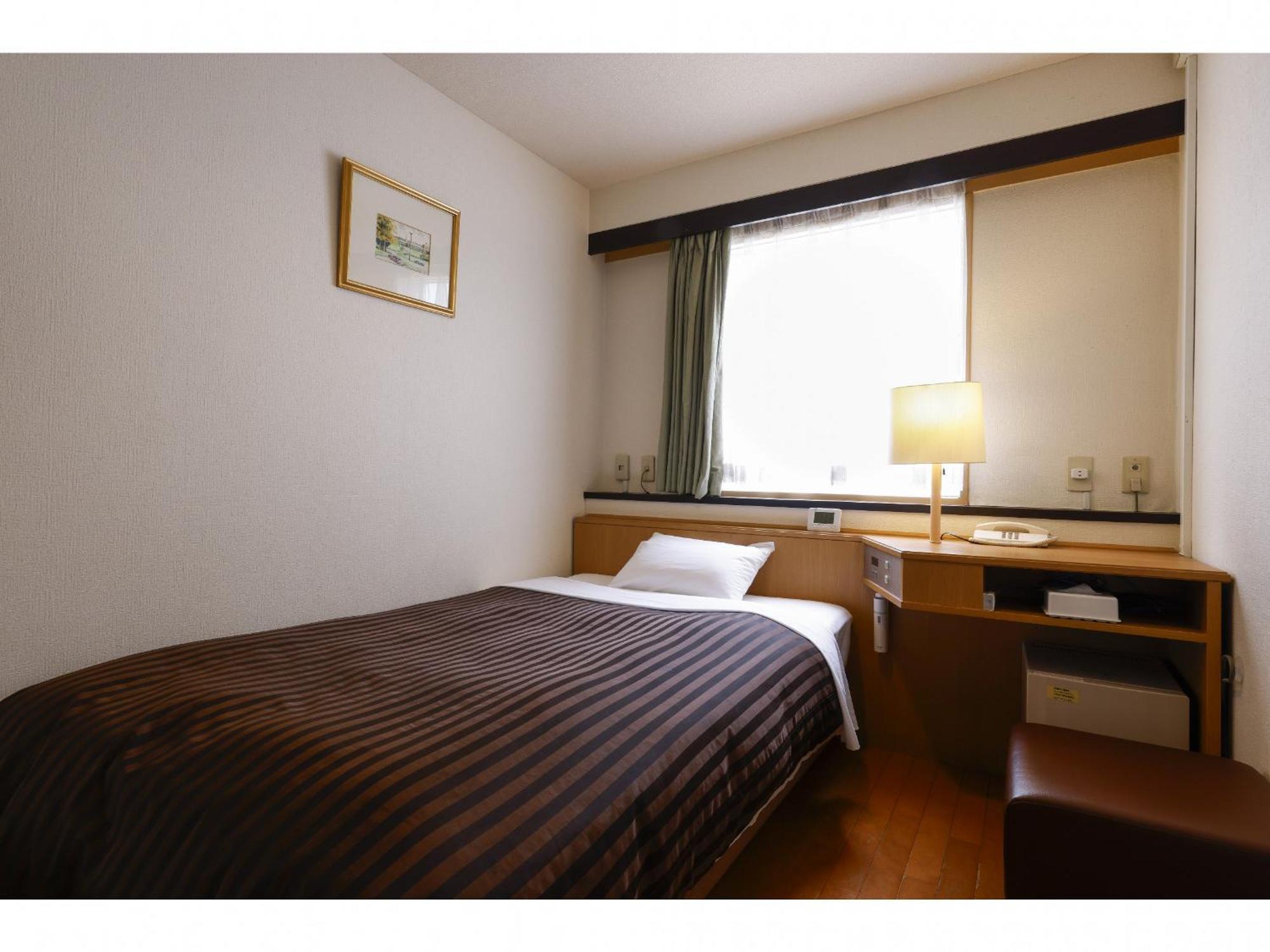 Hotel Osaka Castle Екстер'єр фото